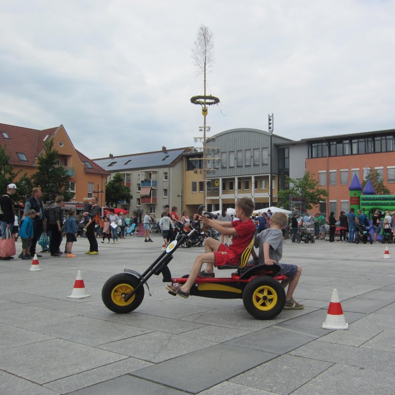 Beim Kinderspektakel auf dem Marktplatz