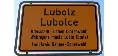 Ortseingangsschild des Lübbener Ortsteils Lubolz