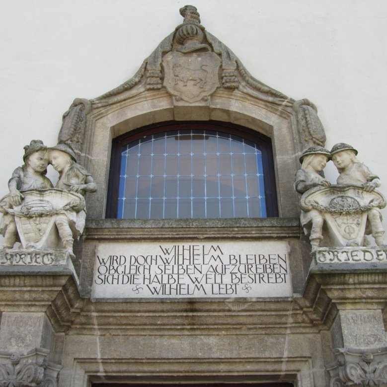 museum schloss lübben Eingangsportal Turm
