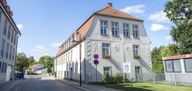 Paul-Gerhardt-Zentrum / Schloss am Kleinen Hain